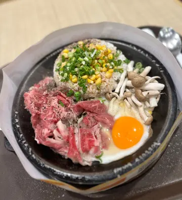 極量黑椒牛肉飯+蛋+靈芝菇