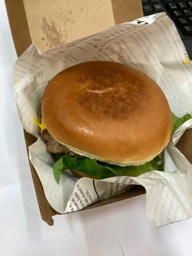 經典芝士牛肉漢堡