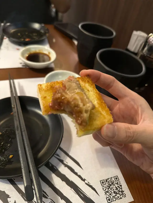 鵝肝多士，又係需要師傅功力，我老婆一路都對鵝肝無興趣，佢見我贊口不絕，都忍唔住要試吓，食完都係話無得頂🥰