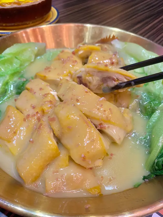 腿茸菜膽雞半隻