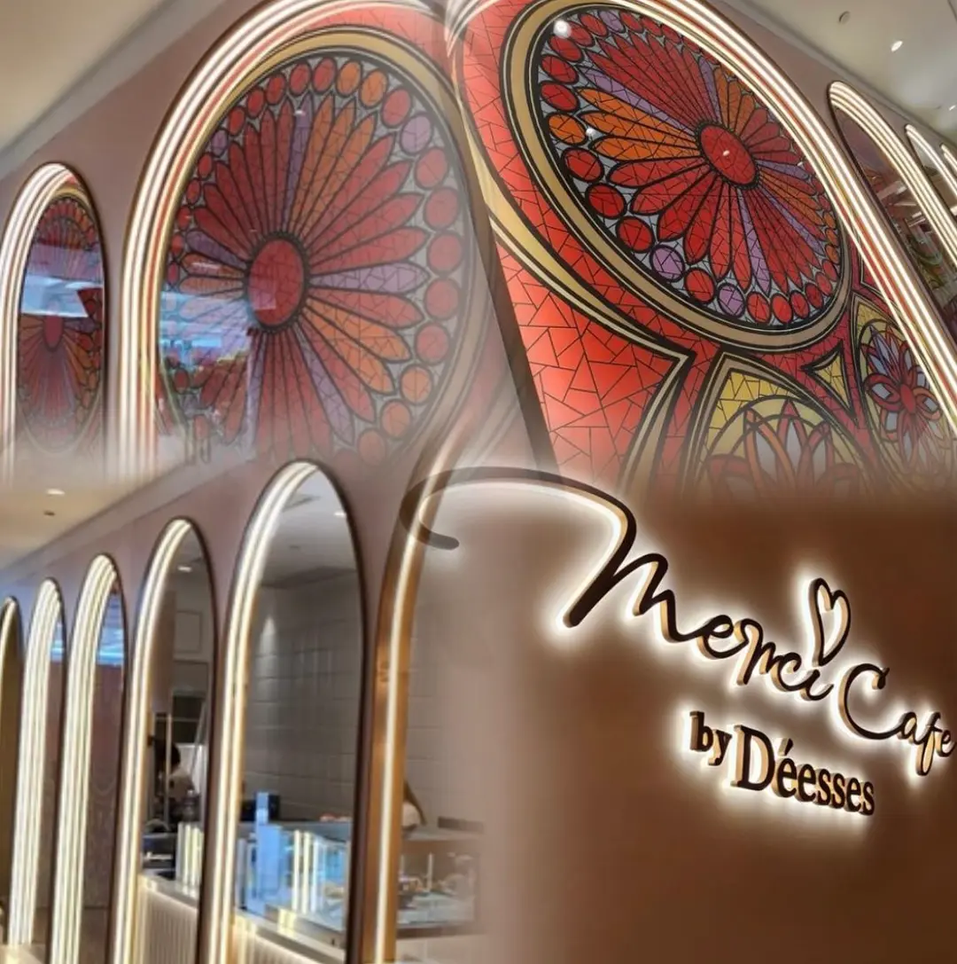 Merci Cafe by Déesses