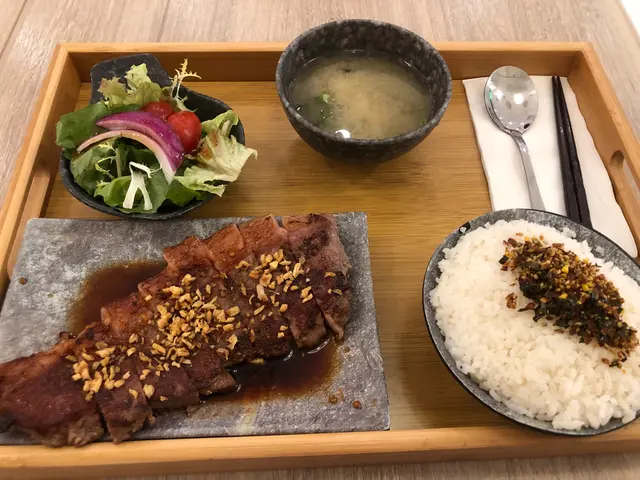 照燒西冷牛扒定食