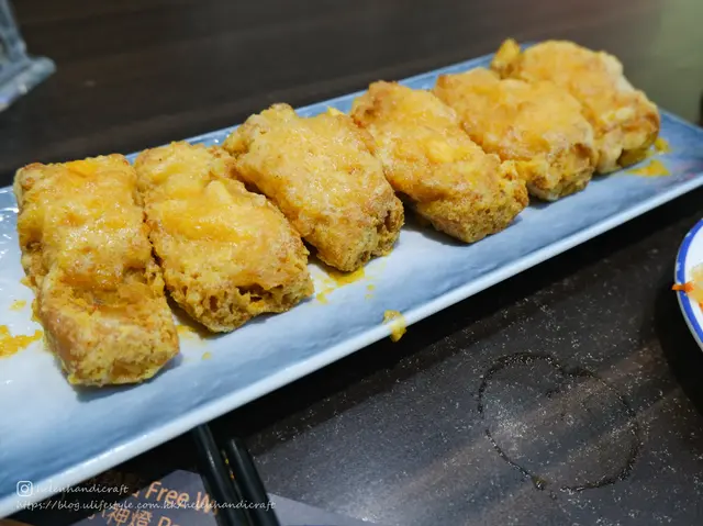 金沙鬼馬百花釀油條