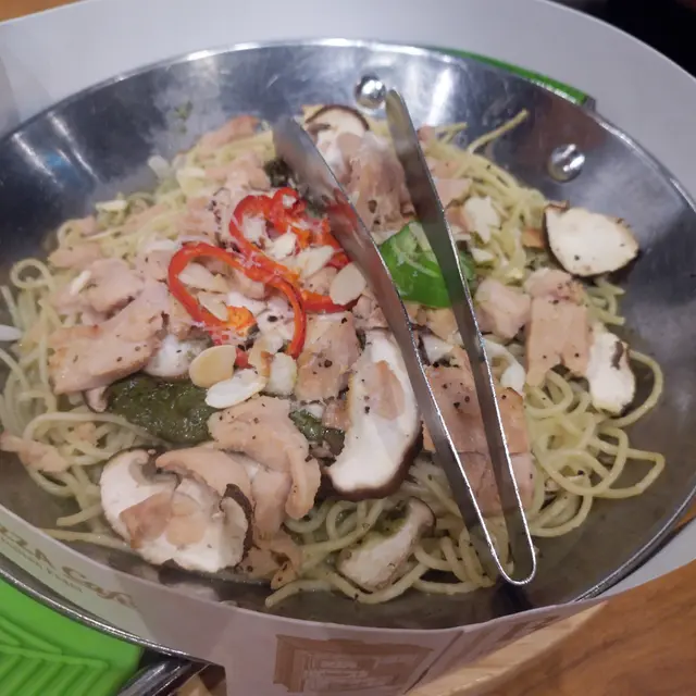 羅勒燻雞烤麵