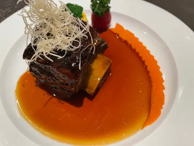 燒汁乾煏牛肋骨