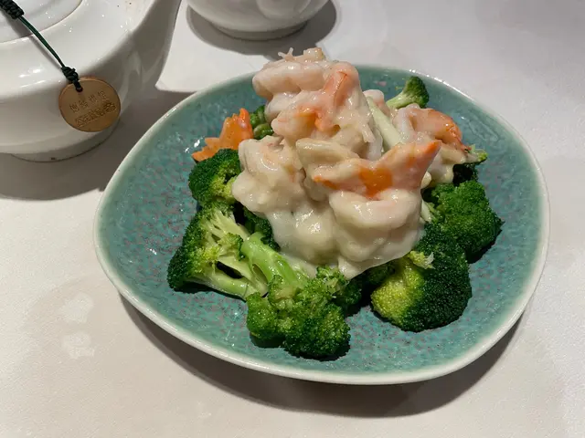 香濃腐乳炒蝦球伴西蘭花