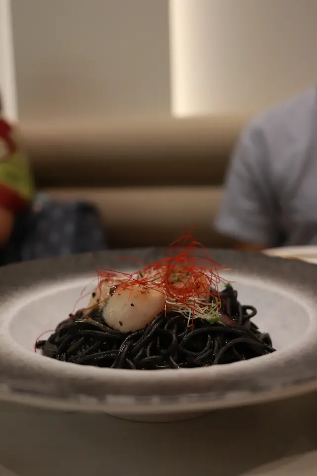 北海道帶子墨魚汁意大利粉