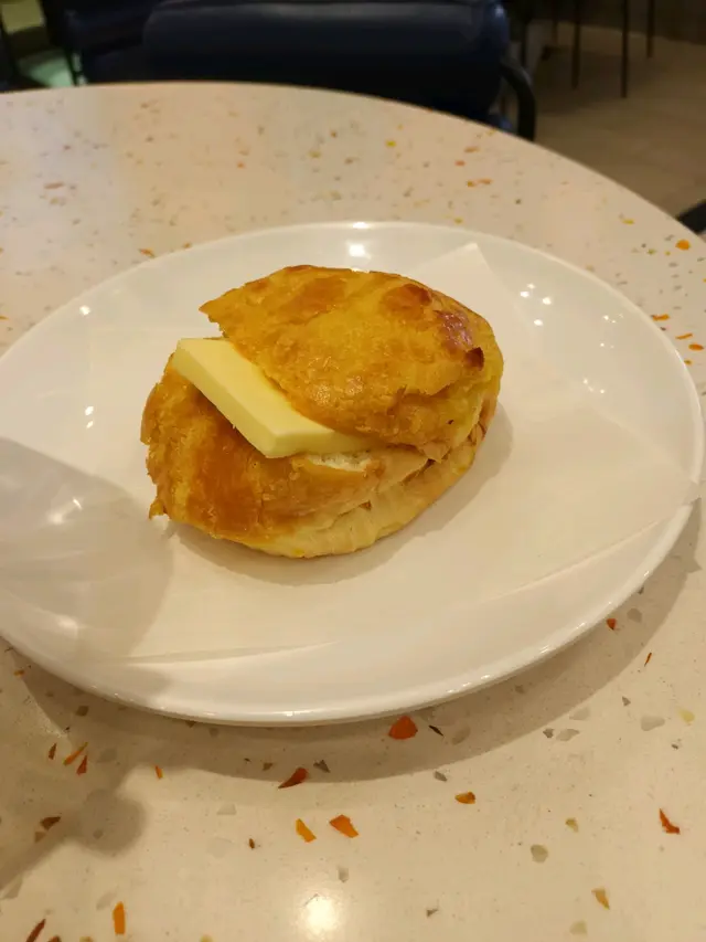 菠蘿油