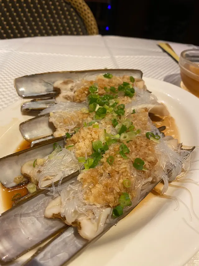 蒜蓉粉絲蒸蟶子