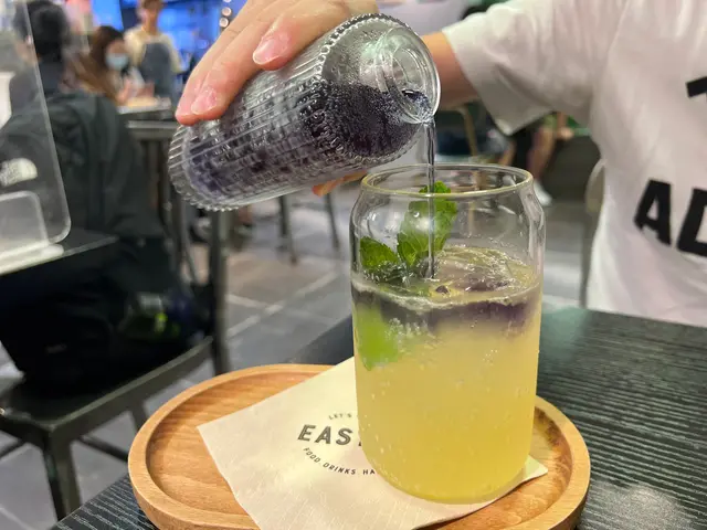 蝶豆花蜜糖青檸梳打