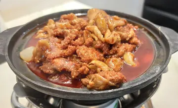 麻辣鱼春并鱼卜煲