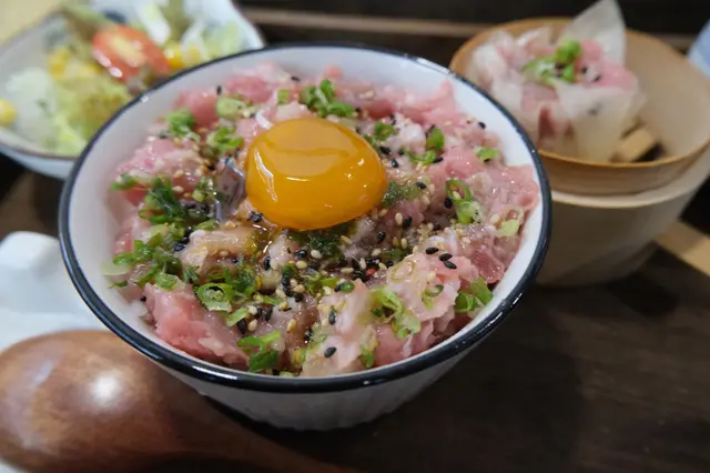 鹹蛋肉餅飯