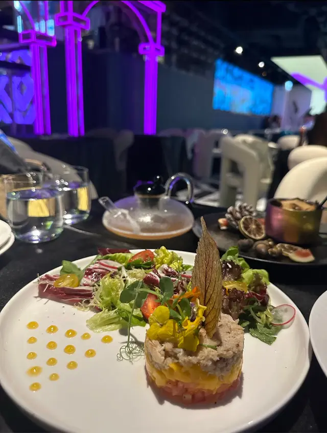 不錯，配上柑橘醬味道清新