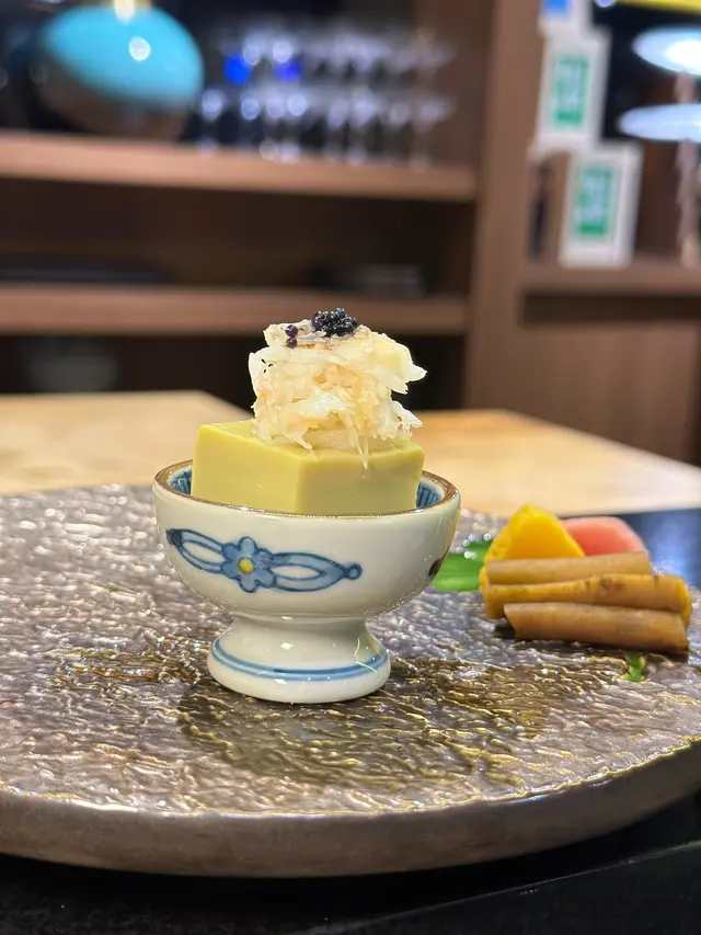 蟹膏豆腐配上松葉蟹