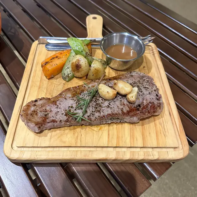 穀飼安格斯西冷8安士（二人餐主菜）