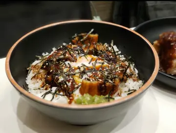 芥末漬玉子鰻魚丼
