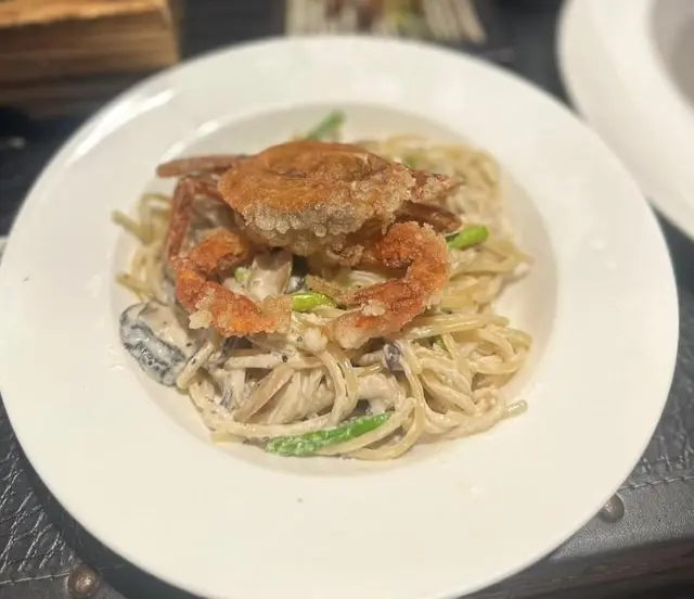 Soft Shell Crab Black Truffle Pasta