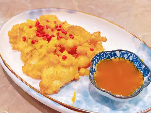 香芒酥脆魚柳配百香果醬