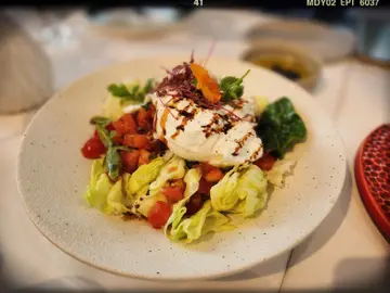 Burrata Cheese & Cherry Tomatoes with Aged Balsamico