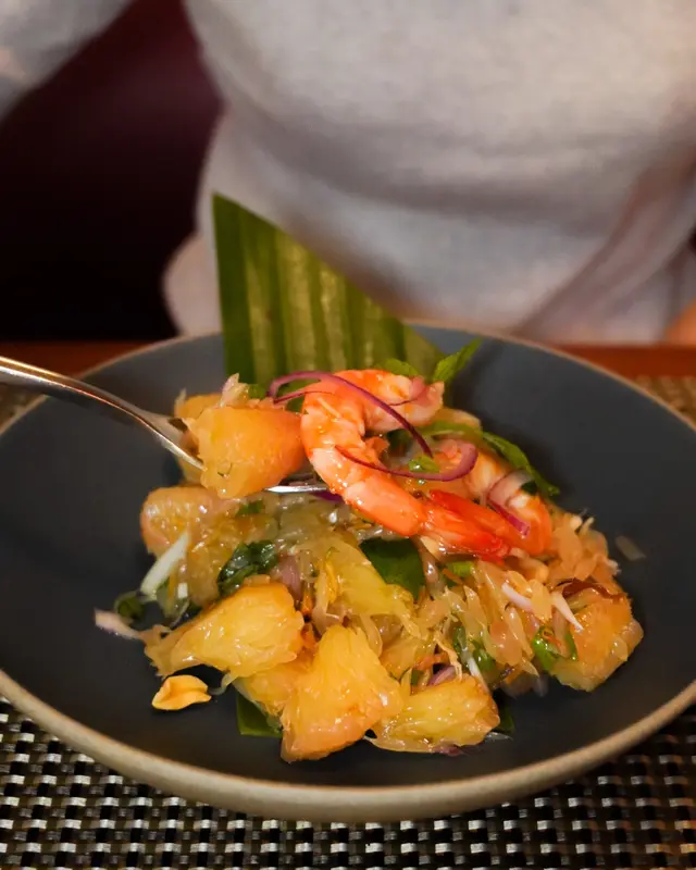 泰式柚子鮮蝦沙律