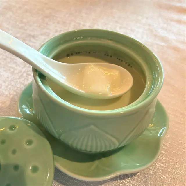 生磨蛋白杏仁茶