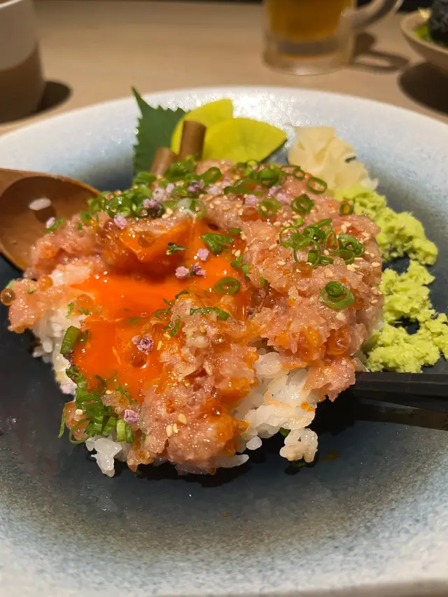 香葱呑拿魚腩蓉丼