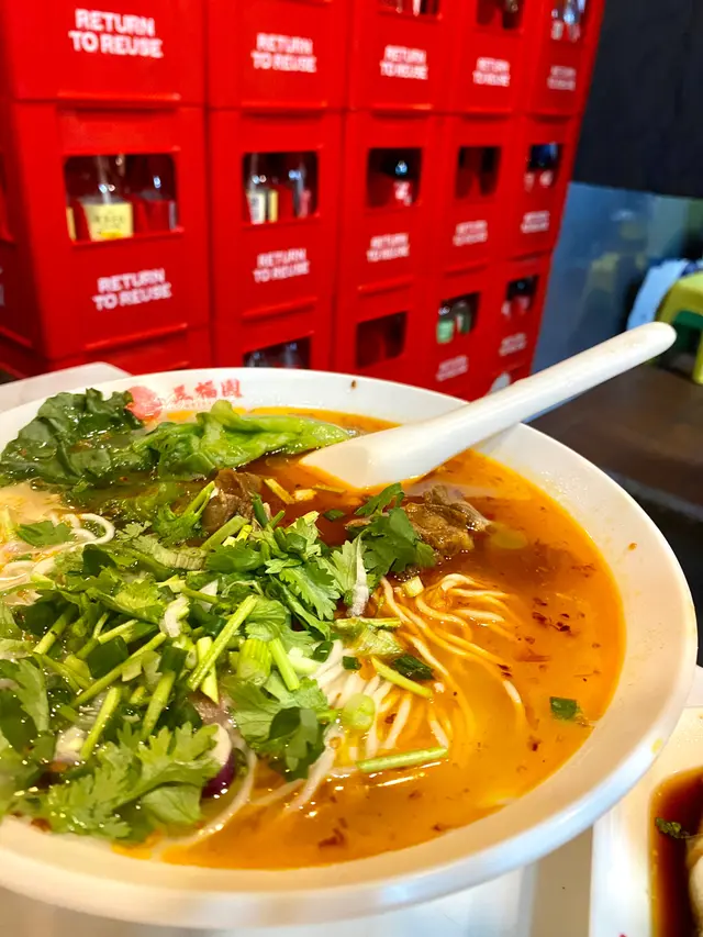 秘製牛腩麵