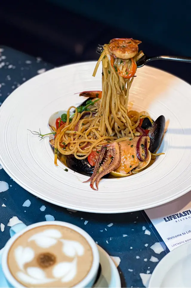 泰式冬蔭功海鮮扁意粉