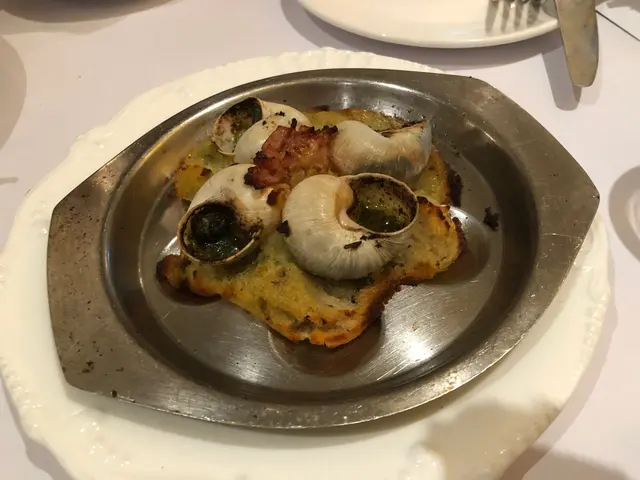 焗田螺配黑松露薯蓉