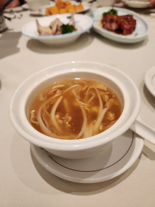生拆雞絲燴花膠