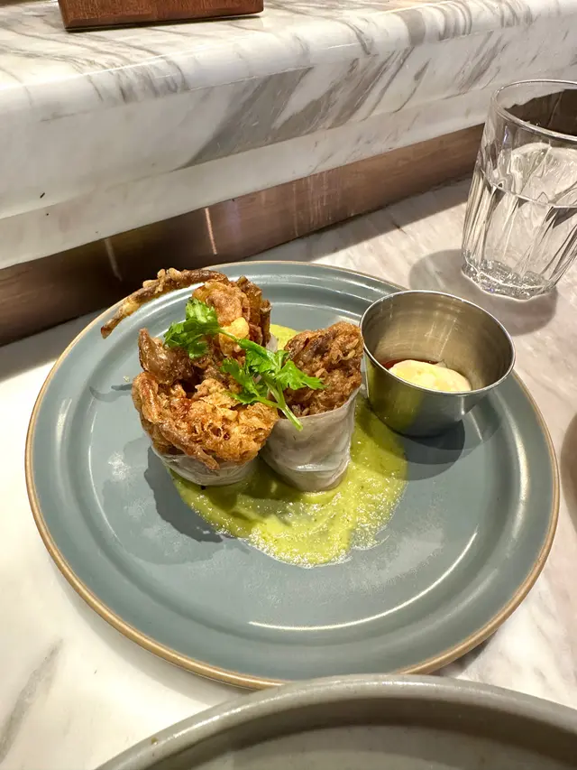 炸軟殼蟹米紙卷配牛油果醬 3件