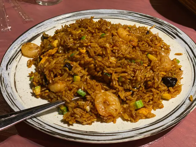 黑蒜蝦仁炒飯