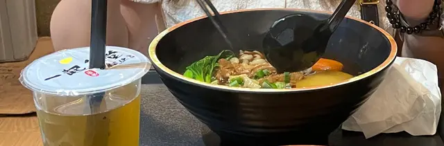 初時很期待這牛肉麵，但很失望，沒有什麼牛肉味，反而有陣酸宿味…