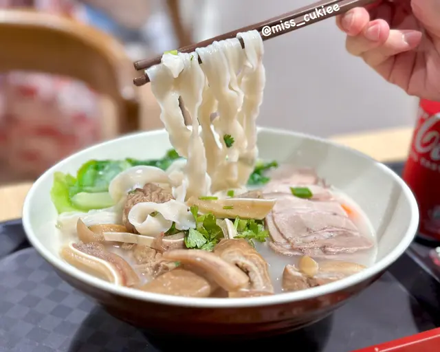 豬三寶湯刀削麵