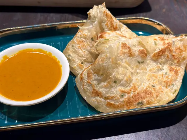 蔥油酥餅配咖喱汁