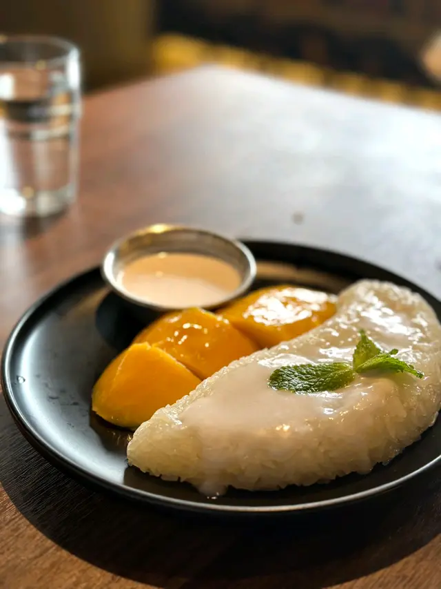 泰式芒果椰汁糯米飯