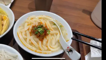 叁峇肉燥湯烏冬