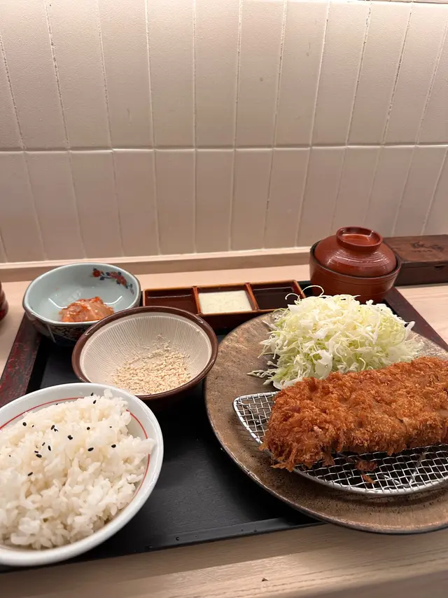 特選吉列豬柳定食