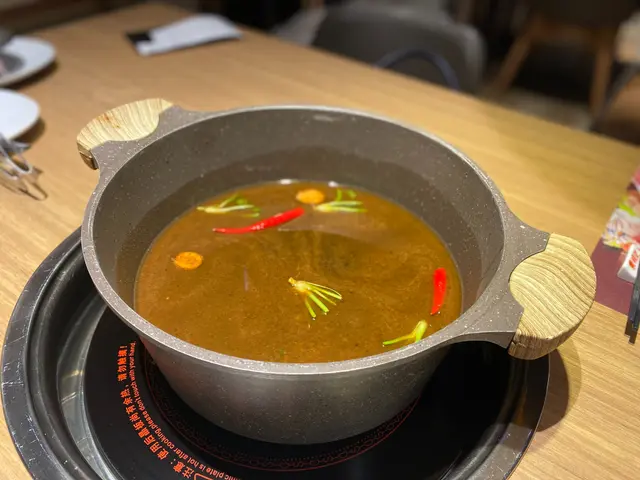 首創潮式滷水湯鍋