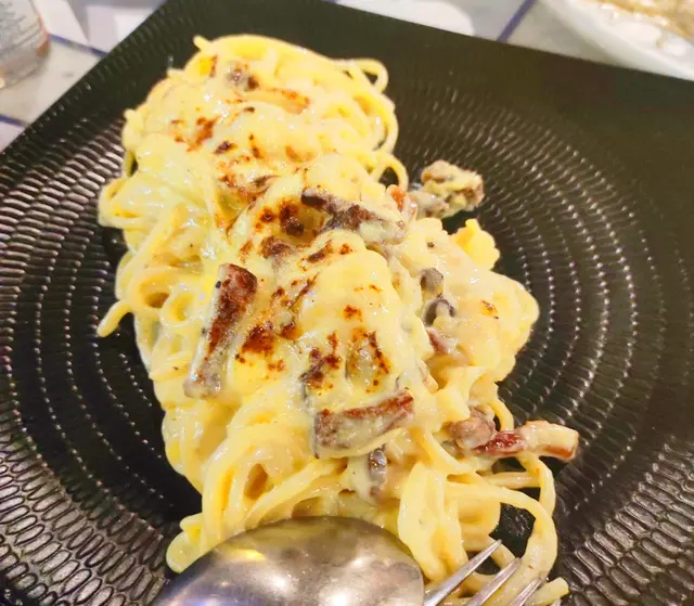 招牌卡邦尼巴馬臣芝士意粉