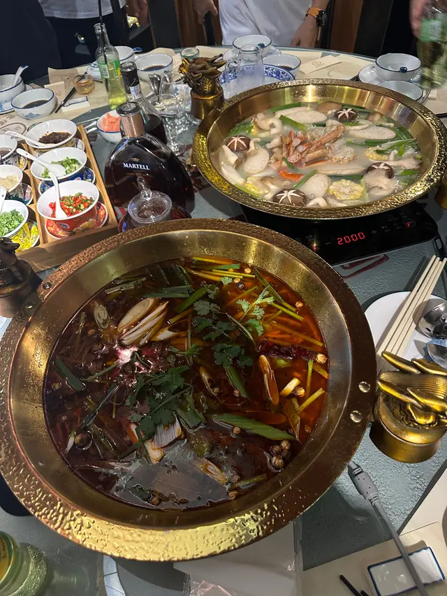 麻六甲鴨血火鍋
