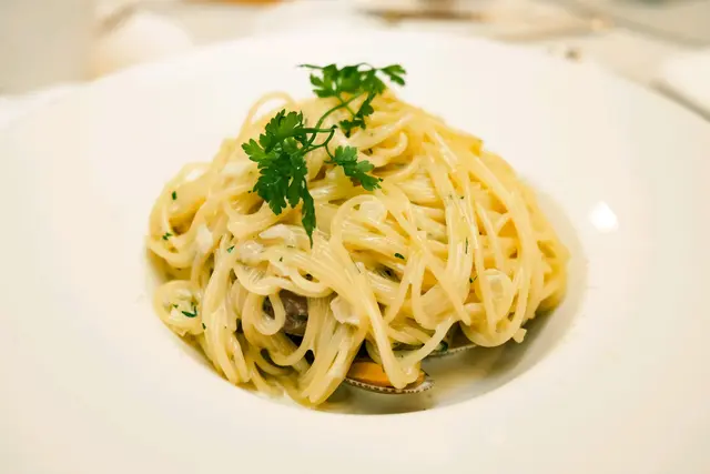 蜆肉忌廉意大利麵