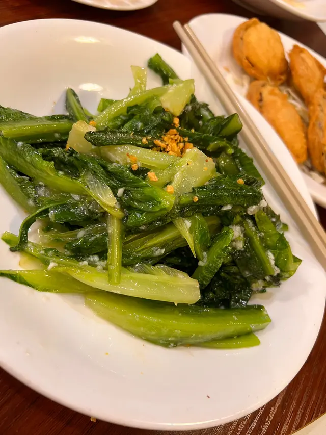 蒜蓉炒油麥菜