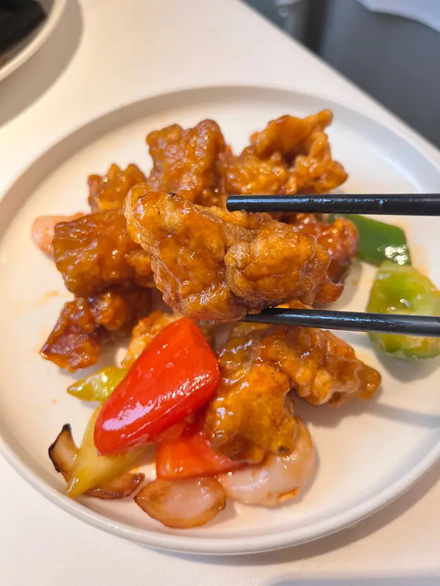 很大塊,外脆內軟啖啖肉!