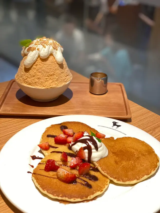 朱古力士多啤梨班戟, 泰式奶茶刨冰