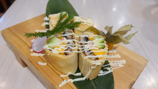 洋風鰻魚班戟