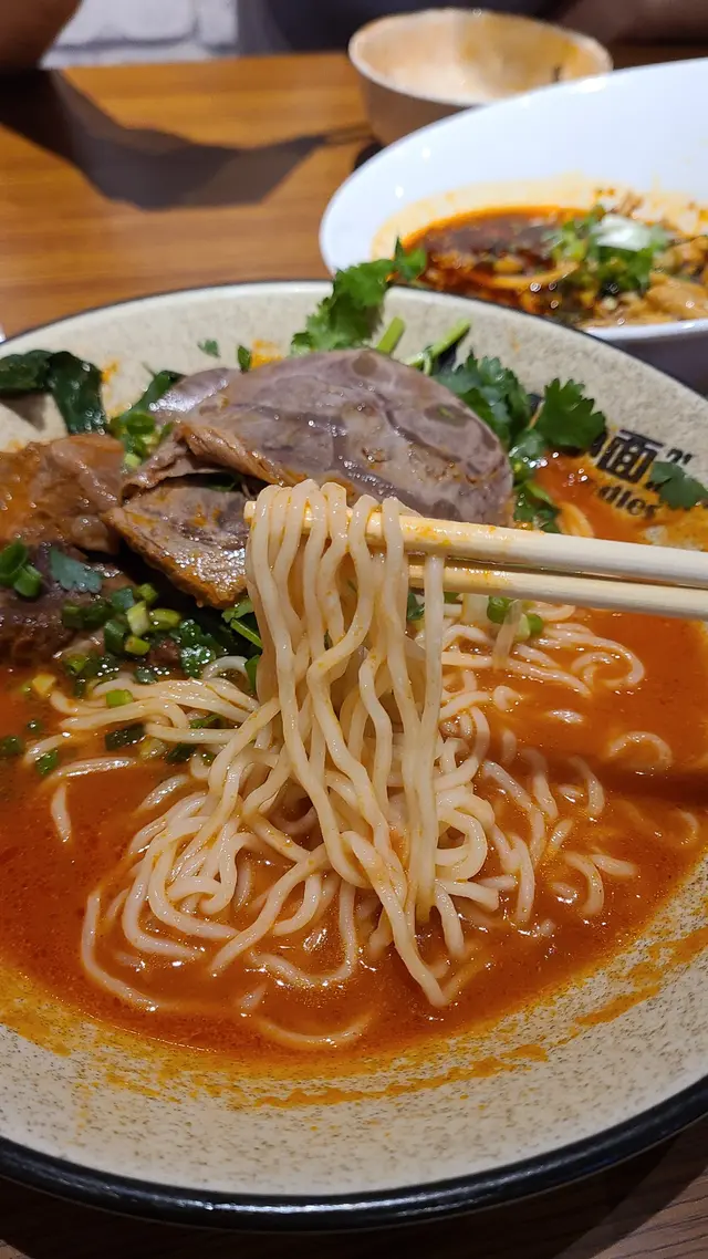 番茄牛肉麵