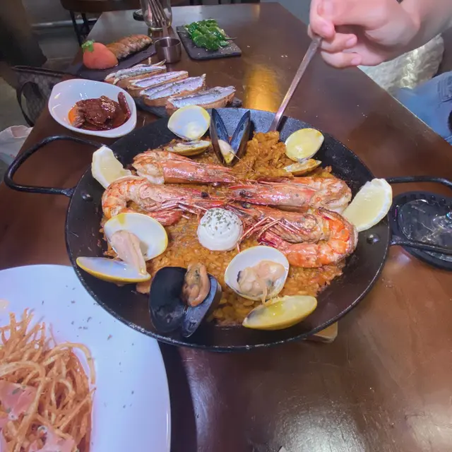 西班牙海鮮燴飯
