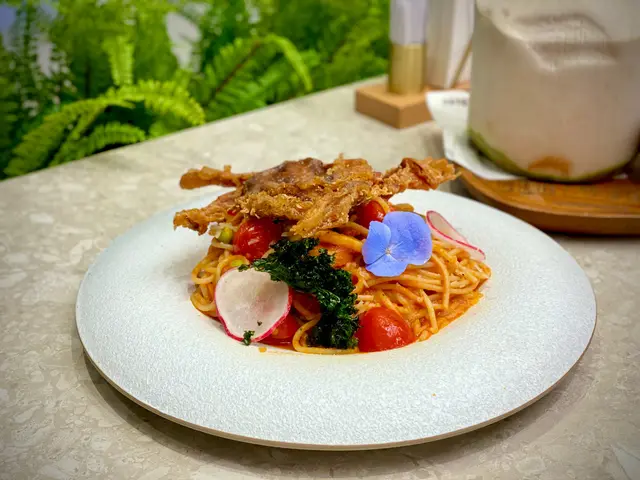 冬蔭功茄湯軟殼蟹炒意大利麵