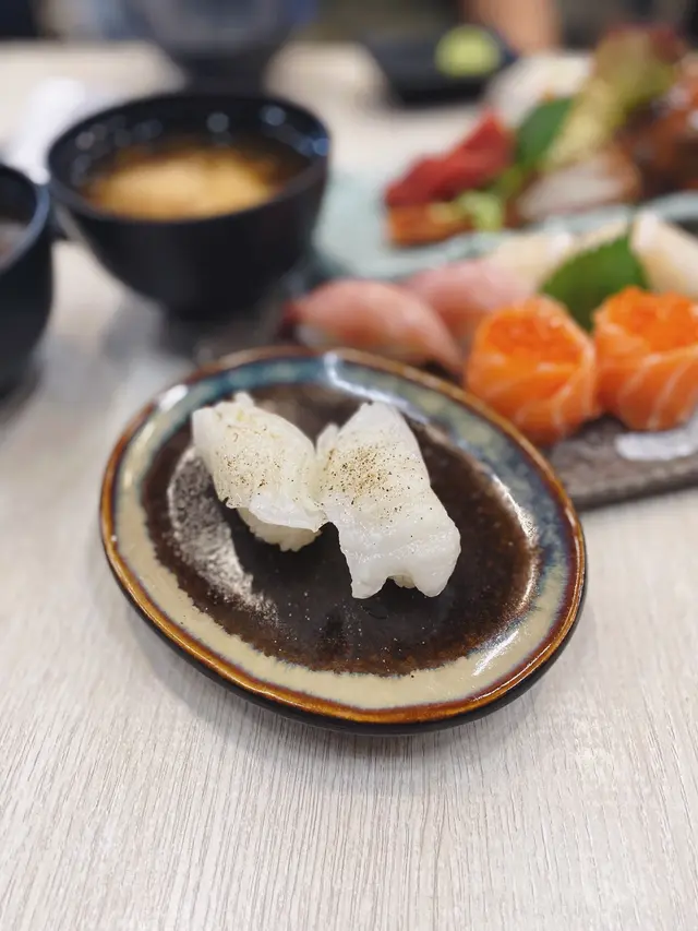 火炙左口魚邊壽司
